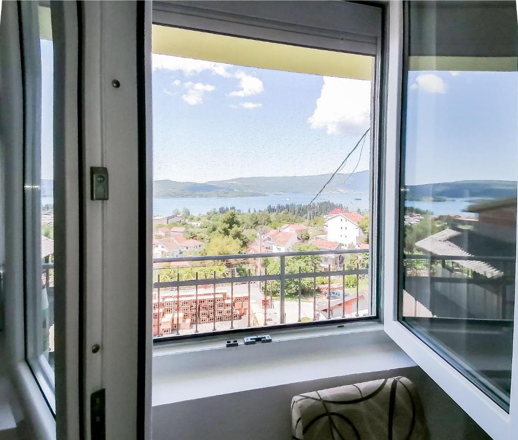 Apartments Siesta Tivat Exterior foto