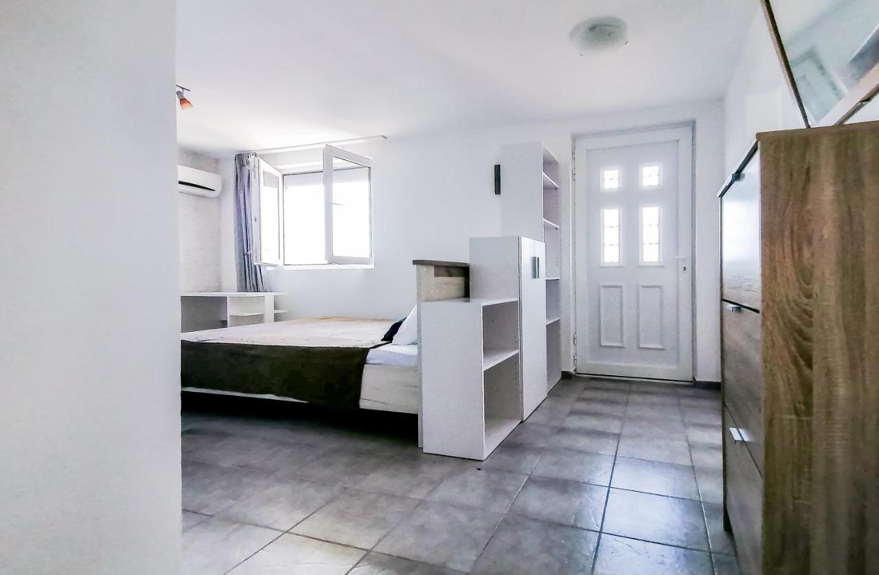 Apartments Siesta Tivat Exterior foto