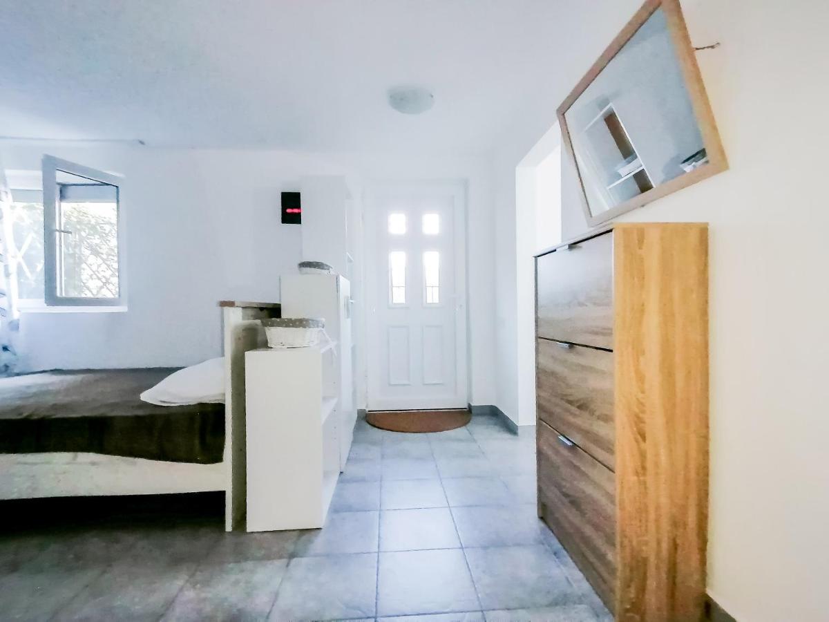 Apartments Siesta Tivat Exterior foto
